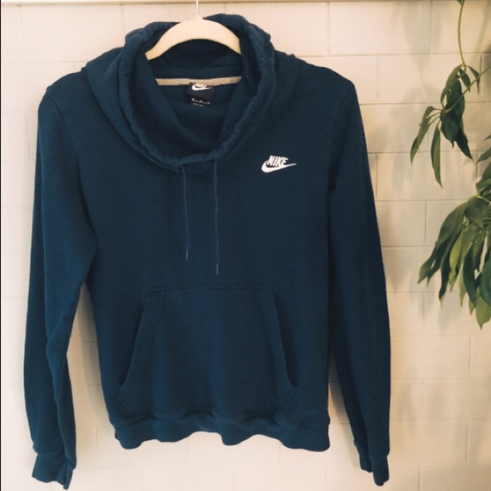 Nike Scoop Neck